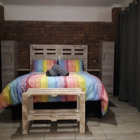Meadows Guesthouse Germiston Zewnętrze zdjęcie