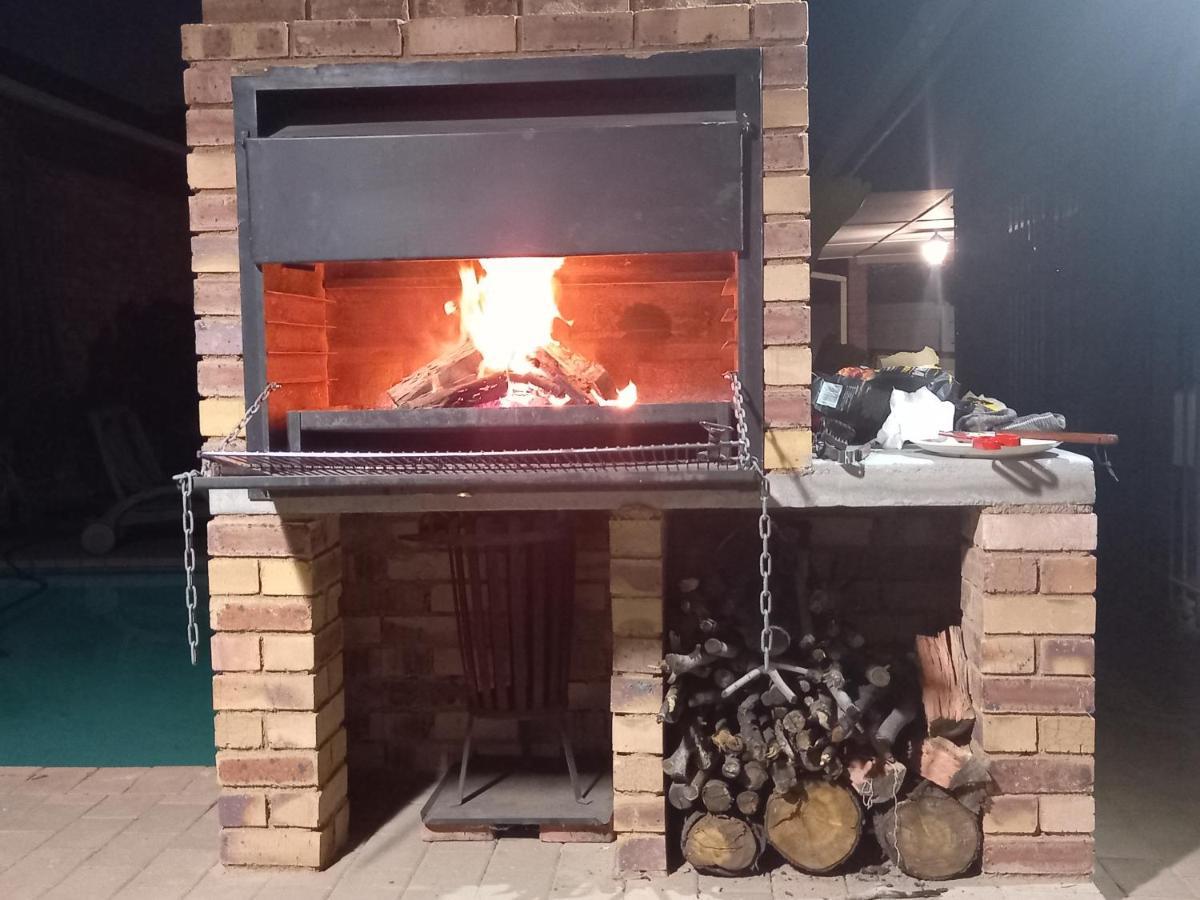 Meadows Guesthouse Germiston Zewnętrze zdjęcie