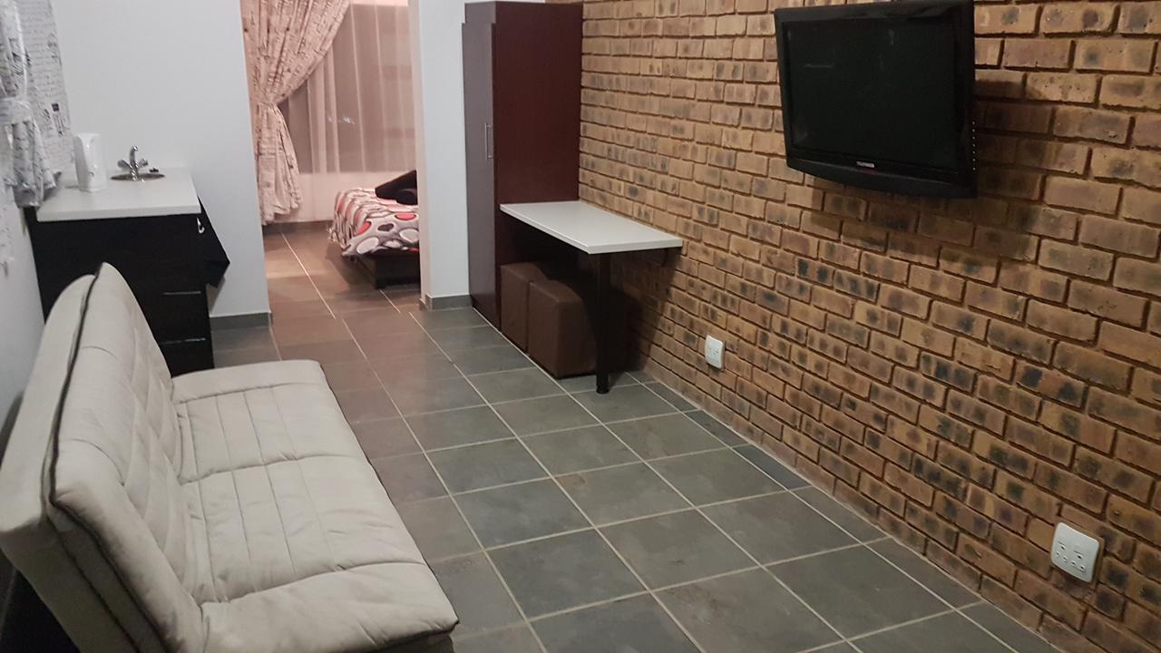 Meadows Guesthouse Germiston Zewnętrze zdjęcie